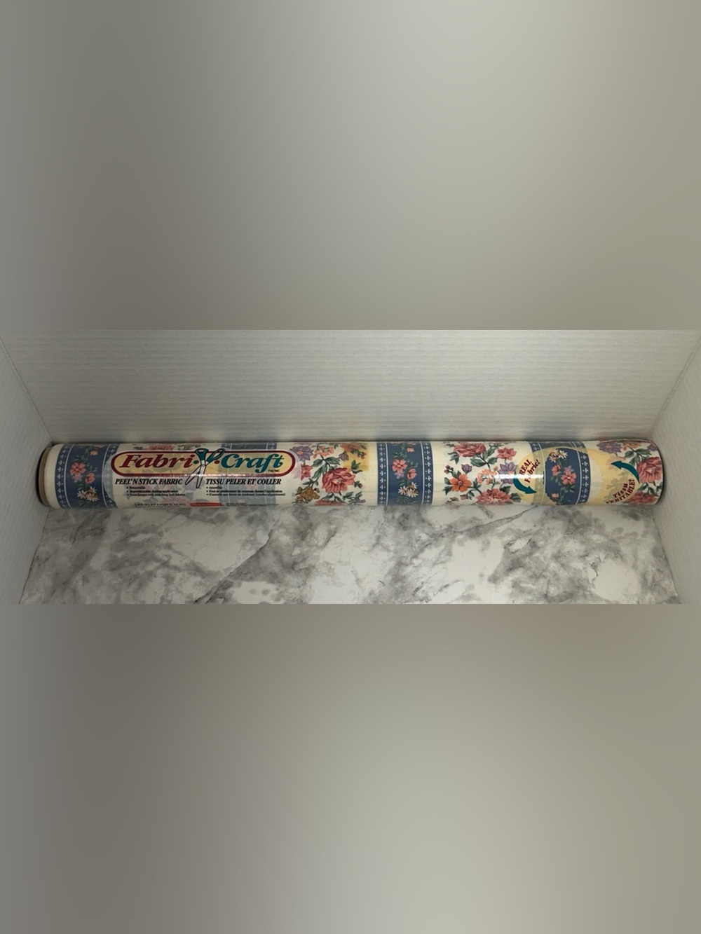 90’s Vintage Rubbermaid Fabricraft Roll - Blue and floral Multi